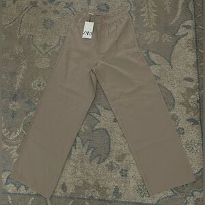 Zara Relaxed fit pull on pants . New with tags Small